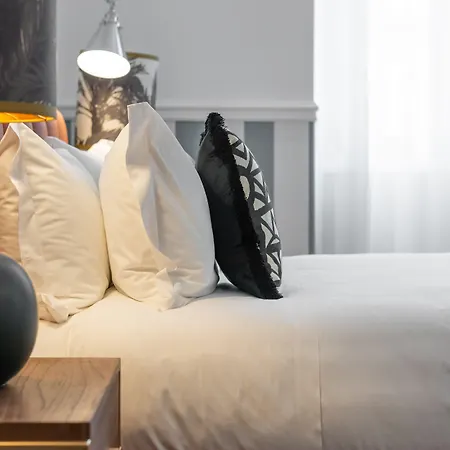 בית הארחה Dh Spiga מילאנו