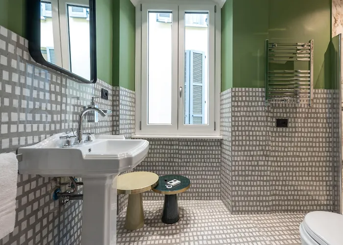 Homa Spiga ゲストハウス 4*